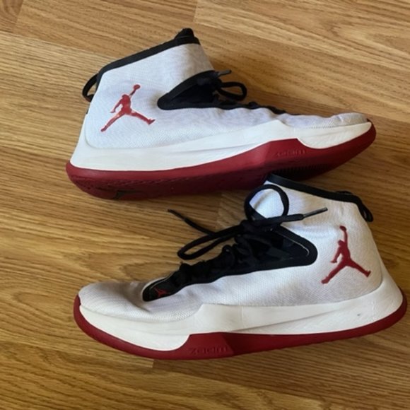 Nike Jordan Fly Unlimited White Gym Red Size 10 AA1282-101 - Picture 2 of 12